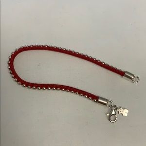 One tous silver bracelet